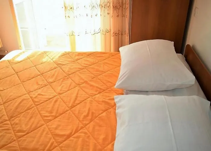 Eufemija-rab Pansiyon Kampor